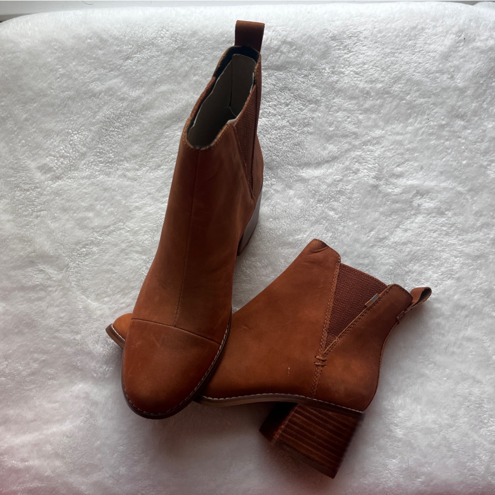 Never worn cognac Tom’s booties in size 6W